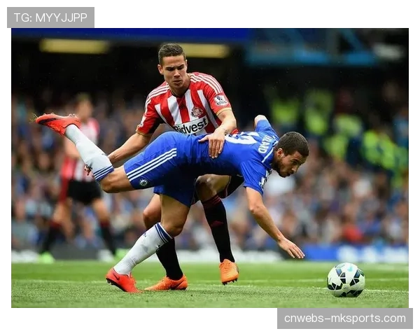 终场哨响，弗赖堡老将京特尔与主场球迷挥手告别，赛季末将退役